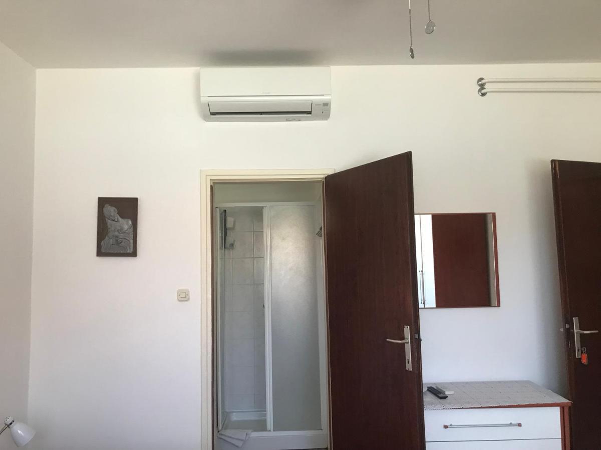 شقة Sobe Stefanija أوماغ المظهر الخارجي الصورة